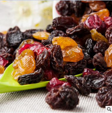 休闲食品五种口味56g 葡萄干蔓越莓干果干 进口食品零食批发