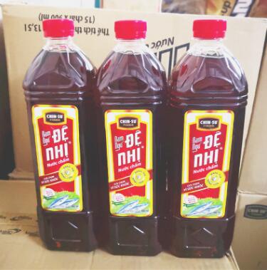 越南金苏鱼露Chin Su Nam Ngu De Nhi鱼露塑料瓶15瓶x900ml